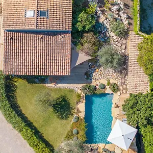 https://une-oasis-au-pays-de-czanne.aixenprovencehotels.org