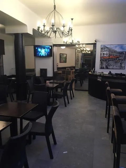Hotel Les Grands Voyageurs Concarneau
